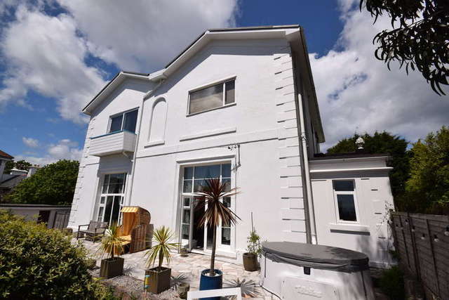  Image of 1 bedroom Flat for sale in Haldon Road Torquay TQ1 at Torquay  St Marychurch, TQ1 2LY