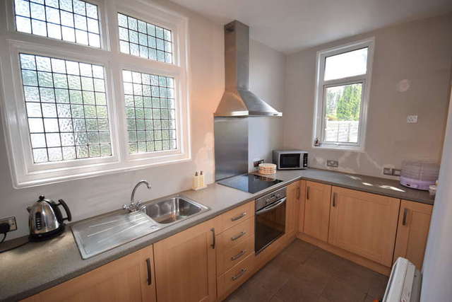  Image of 1 bedroom Flat for sale in Haldon Road Torquay TQ1 at Torquay  St Marychurch, TQ1 2LY