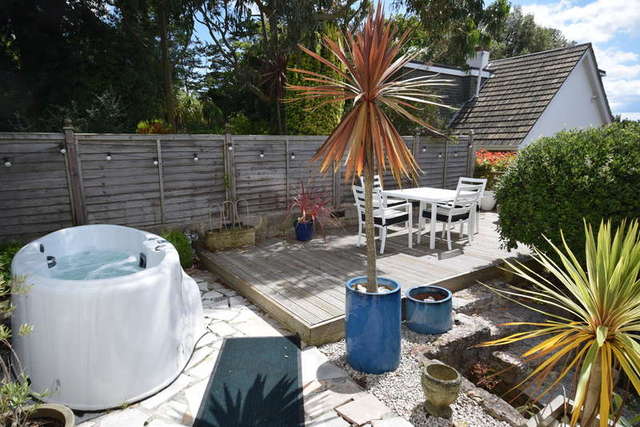  Image of 1 bedroom Flat for sale in Haldon Road Torquay TQ1 at Torquay  St Marychurch, TQ1 2LY