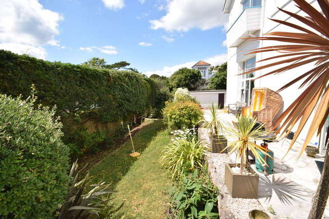  Image of 1 bedroom Flat for sale in Haldon Road Torquay TQ1 at Torquay  St Marychurch, TQ1 2LY
