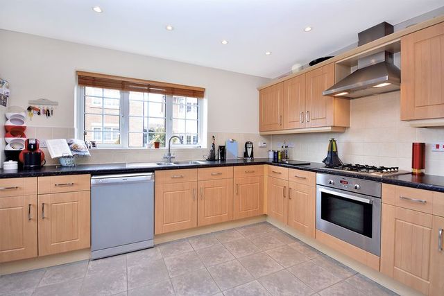  Image of 4 bedroom Detached house for sale in Half Penny Court Boston PE21 at Half Penny Court  Boston, PE21 7LX