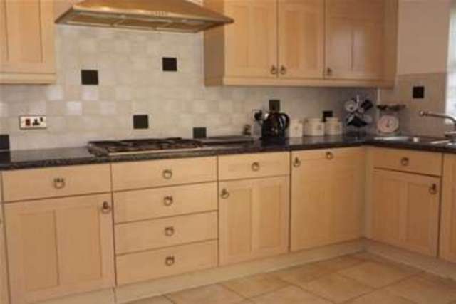  Image of 2 bedroom Flat to rent in Halliwell Crescent Hutton Preston PR4 at Preston, PR4 4BL