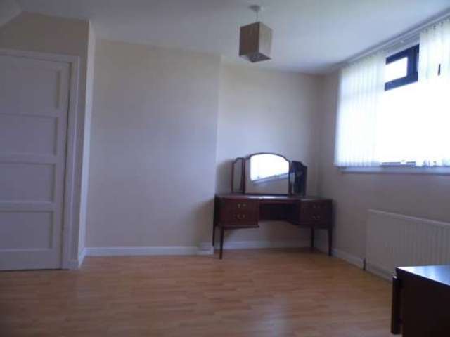  Image of 3 bedroom Semi-Detached house for sale in Hamilton Drive New Cumnock Cumnock KA18 at East Ayrshire Ayrshire East Ayrshire, KA18 4JP
