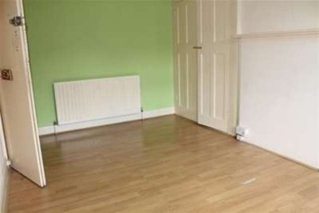  Image of 4 bedroom Detached house to rent in Hardman Road Kingston upon Thames KT2 at Kingston upon Thames, KT2 6RH