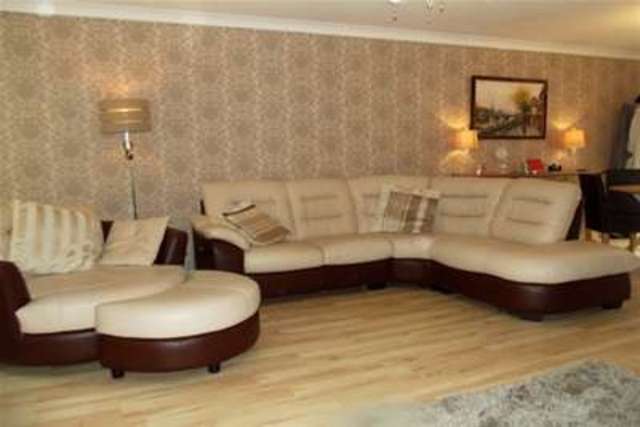  Image of 3 bedroom Detached house to rent in Hardridge Road Glasgow G52 at Glasgow, G52 1RJ