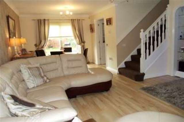  Image of 3 bedroom Detached house to rent in Hardridge Road Glasgow G52 at Glasgow, G52 1RJ