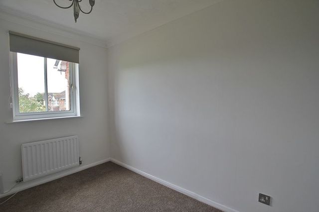  Image of 2 bedroom Property to rent in Harlequin Drive Kingswood Hull HU7 at Harlequin Drive Kingswood Hull, HU7 3HB