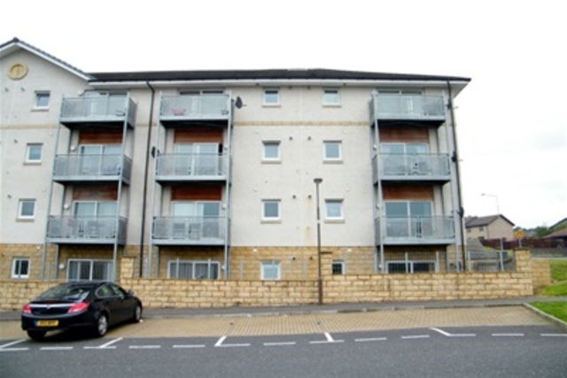  Image of 2 bedroom Flat to rent in Hawk Brae Livingston EH54 at Livingston West Lothian West Lothian, EH54 6GJ