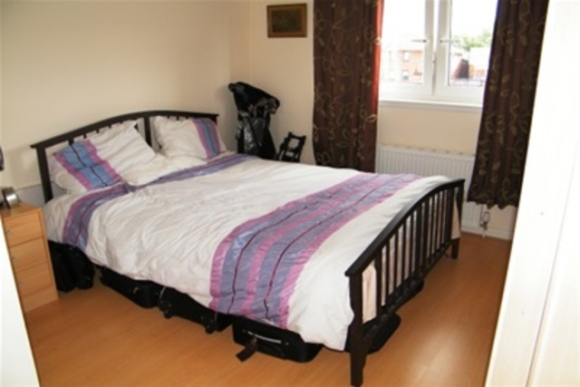  Image of 2 bedroom Flat to rent in Hawk Brae Livingston EH54 at Livingston West Lothian West Lothian, EH54 6GJ