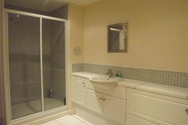  Image of 2 bedroom Flat to rent in Hawk Brae Livingston EH54 at Livingston West Lothian West Lothian, EH54 6GJ