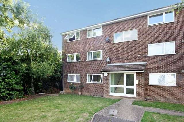  Image of 2 bedroom Flat for sale in Hazelmere Close Northolt UB5 at Hazelmere Close  Northolt, UB5 6UP