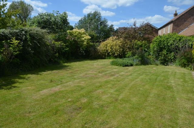  Image of 4 bedroom Detached house to rent in Heath Road Scopwick Lincoln LN4 at Heath Road Scopwick Lincoln, LN4 3NU