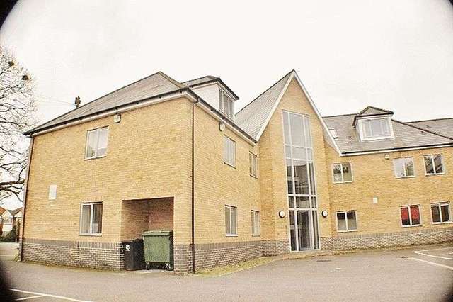  Image of 2 bedroom Flat to rent in Hemnall Street Epping CM16 at Hemnall Street  Epping, CM16 4LY