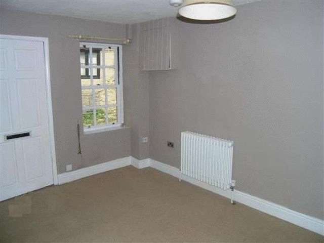  Image of 1 bedroom Terraced house to rent in High Street Calne SN11 at High Street  Calne, SN11 0BS