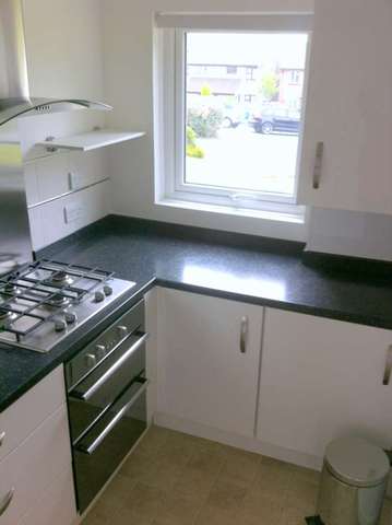  Image of 2 bedroom Terraced house to rent in Holmer Down Woolwell Plymouth PL6 at Holmer Down Woolwell Plymouth, PL6 7QW