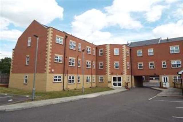  Image of 1 bedroom Flat to rent in Billet Lane Hornchurch RM11 at Hornchurch, RM11 1XP