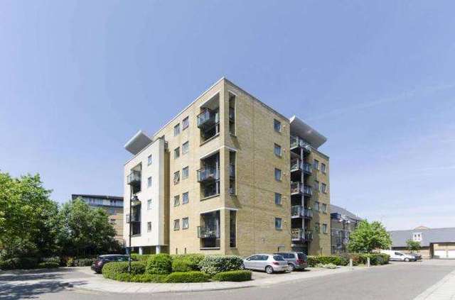  Image of 2 bedroom Flat to rent in Maritime Quay London E14 at 3 Maritime Quay  Docklands, E14 3QH