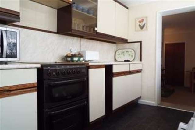  Image of 3 bedroom Detached house to rent in Hunnyhill Newport PO30 at Newport, PO30 5HS