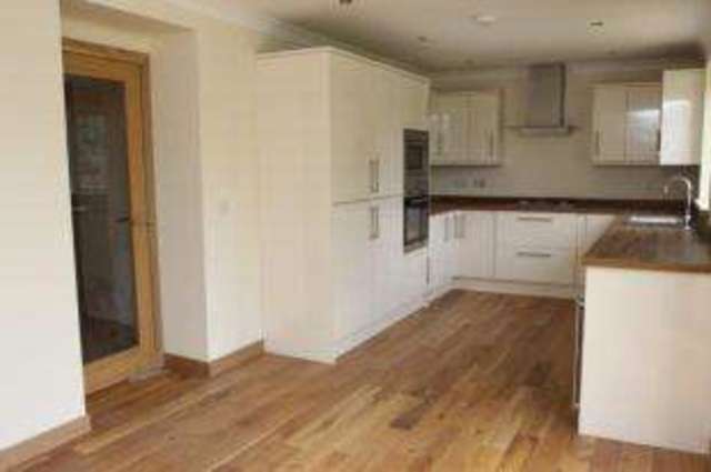  Image of 4 bedroom Bungalow for sale in Hunter Crescent Troon KA10 at Troon South Ayrshire Loans, KA10 7AH