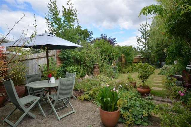  Image of 3 bedroom Semi-Detached house for sale in Jubilee Road Waterlooville PO7 at Waterlooville Hampshire Waterlooville, PO7 7RD