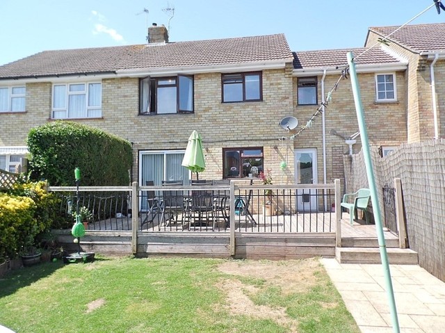  Image of 3 bedroom Terraced house for sale in Kelly Road Waterlooville PO7 at Kelly Road  Waterlooville, PO7 5UL