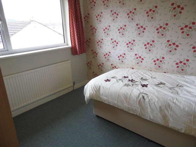  Image of 3 bedroom Terraced house for sale in Kendal Parks Road Kendal LA9 at Kendal Cumbria, LA9 7NQ