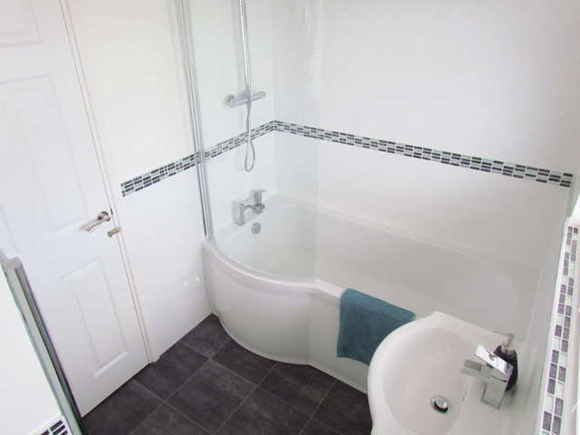  Image of 3 bedroom Semi-Detached house for sale in Kilbury Drive Worcester WR5 at Worcester Worcestershire Worcester, WR5 2NG