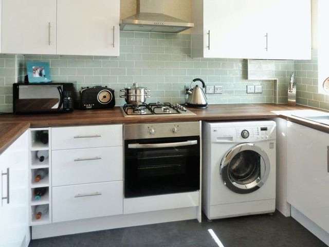  Image of 3 bedroom Semi-Detached house for sale in Longfield Avenue Kingsteignton Newton Abbot TQ12 at Longfield Avenue Kingsteignton Newton Abbot, TQ12 3RA