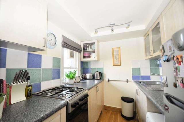  Image of 1 bedroom Flat to rent in Kingston Road London SW19 at London  Wimbledon, SW19 3NW