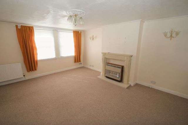  Image of 3 bedroom Terraced house for sale in Kirk Wynd Clackmannan FK10 at Kirk Wynd  Clackmannan, FK10 4JF