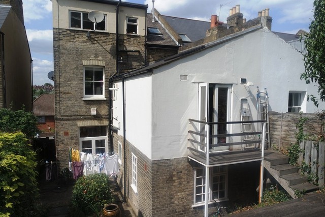  Image of 2 bedroom Flat to rent in Knollys Road London SW16 at Knollys Road Streatham London, SW16 2JX