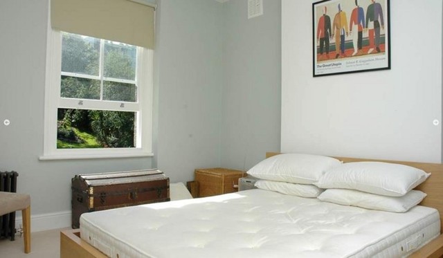  Image of 2 bedroom Flat to rent in Knollys Road London SW16 at Knollys Road Streatham London, SW16 2JX