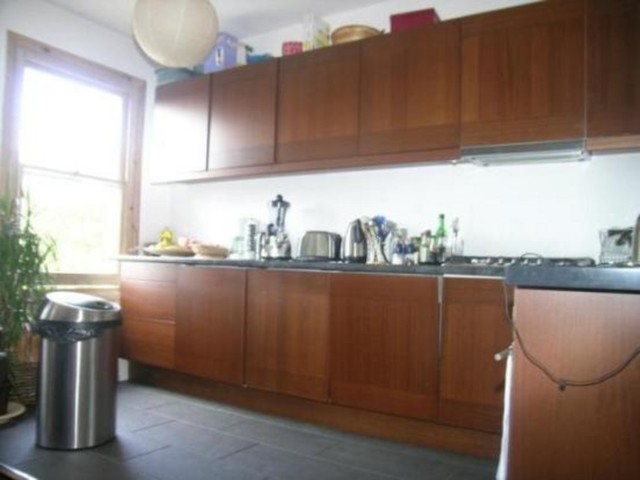  Image of 2 bedroom Flat to rent in Knollys Road London SW16 at Knollys Road Streatham London, SW16 2JX