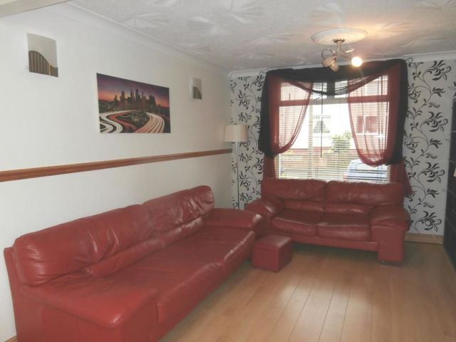  Image of 2 bedroom Flat to rent in Kyle Avenue Cowie Stirling FK7 at Plean Stirling Stirling, FK7 7DF