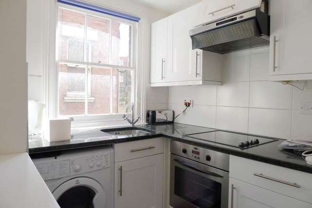  Image of 3 bedroom Detached house to rent in Lamb
