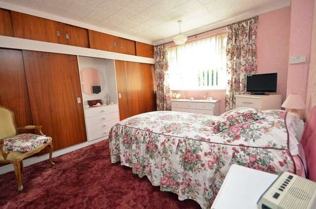  Image of 3 bedroom Detached house for sale in Landseer Close Hillmorton Rugby CV21 at Landseer Close  Rugby, CV21 4DE