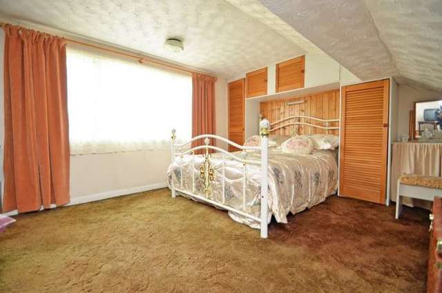  Image of 3 bedroom Detached house for sale in Landseer Close Hillmorton Rugby CV21 at Landseer Close  Rugby, CV21 4DE