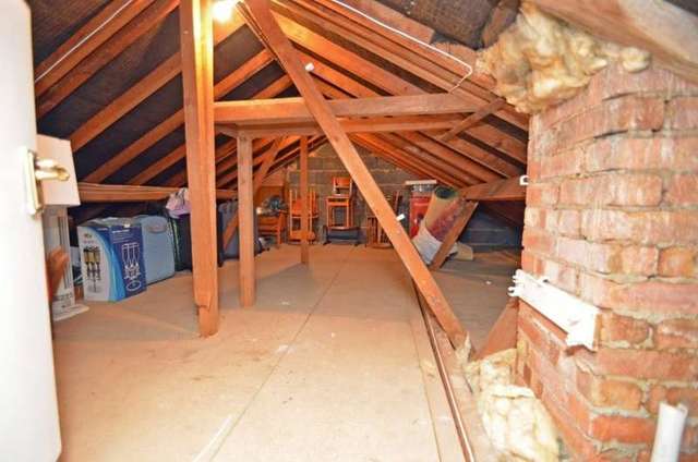  Image of 3 bedroom Detached house for sale in Landseer Close Hillmorton Rugby CV21 at Landseer Close  Rugby, CV21 4DE