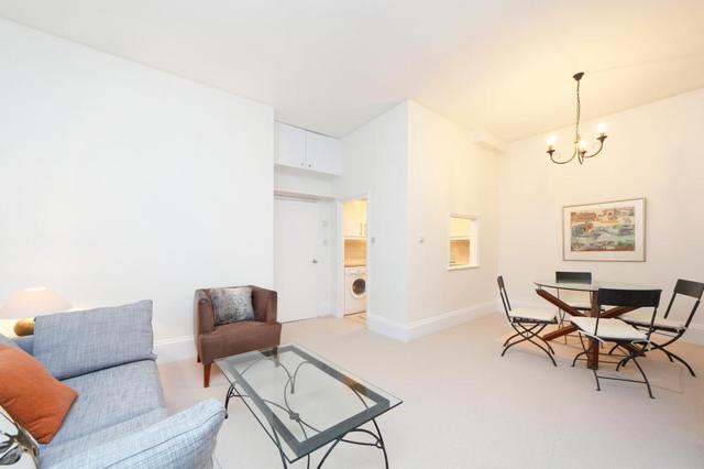  Image of 1 bedroom Flat to rent in Lansdowne Crescent London W11 at Lansdowne Crescent  London, W11 2NS