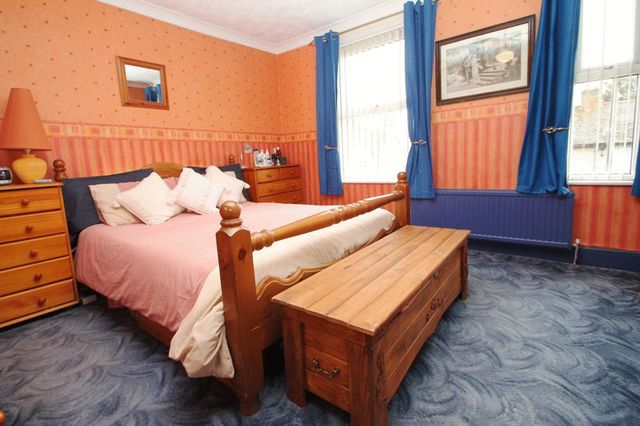  Image of 3 bedroom Detached house for sale in Lawn Lane Hemel Hempstead HP3 at Lawn Lane  Hemel Hempstead, HP3 9JF