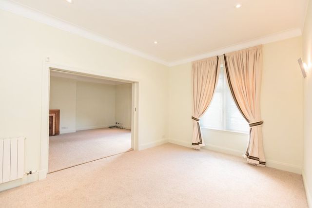  Image of 5 bedroom Flat to rent in Learmonth Terrace Edinburgh EH4 at Comely Bank Edinburgh Edinburgh, EH4 1NZ