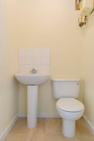  Image of 2 bedroom Flat for sale in Leith Walk Edinburgh EH6 at Edinburgh, EH6 5EL