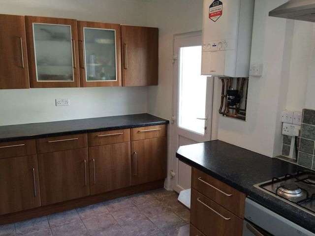  Image of 2 bedroom Terraced house to rent in Lena Street Easton Bristol BS5 at Lena Street Easton Bristol, BS5 6DB