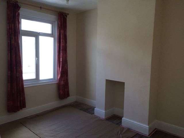 Image of 2 bedroom Terraced house to rent in Lena Street Easton Bristol BS5 at Lena Street Easton Bristol, BS5 6DB