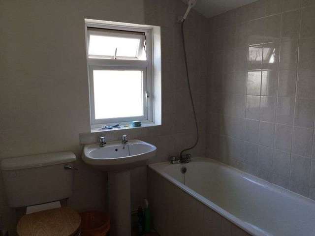  Image of 2 bedroom Terraced house to rent in Lena Street Easton Bristol BS5 at Lena Street Easton Bristol, BS5 6DB