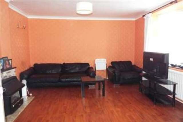  Image of 3 bedroom Detached house to rent in Leyburn Crescent Harold Hill Romford RM3 at Romford, RM3 8RT