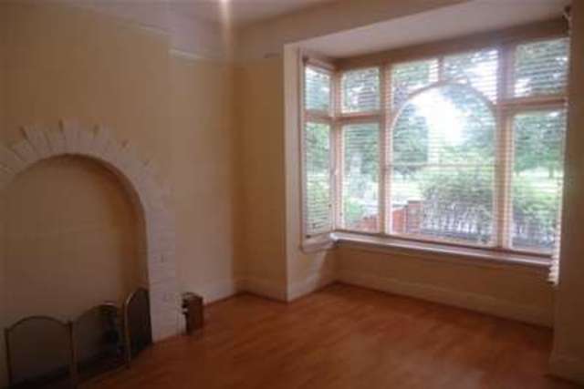  Image of 3 bedroom Detached house to rent in Lightwoods Hill Bearwood Smethwick B67 at Smethwick, B67 5DY