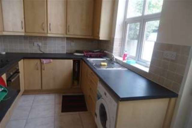  Image of 3 bedroom Detached house to rent in Lightwoods Hill Bearwood Smethwick B67 at Smethwick, B67 5DY