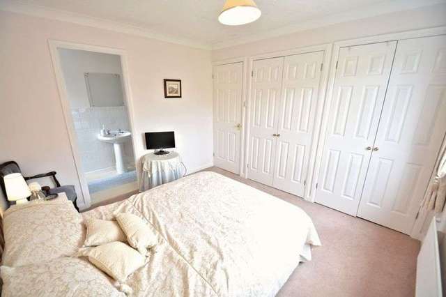  Image of 4 bedroom Detached house for sale in Limetrees Chilton Didcot OX11 at Limetrees Chilton Didcot, OX11 0HY
