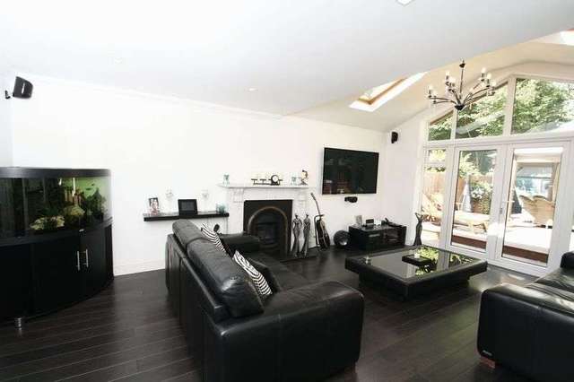  Image of 5 bedroom Detached house for sale in Lincolns Mead Lingfield RH7 at Lincolns Mead  Lingfield, RH7 6TA